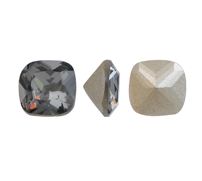 4470CH cushion 6mm T215 black diamond F x und